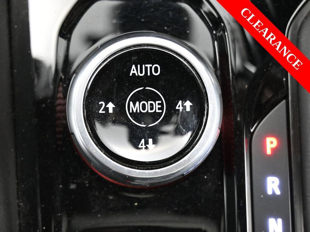 Used 2024 GMC Canyon AT4X image 32