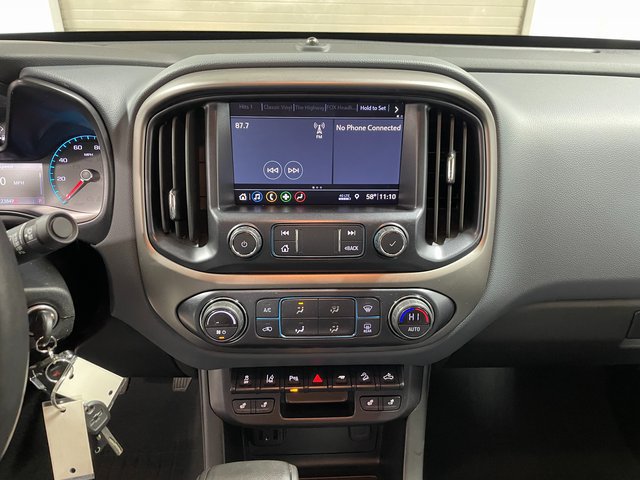 Used 2021 Chevrolet Colorado Z71 w/ Z71 Midnight Edition AWD/4WD image 16