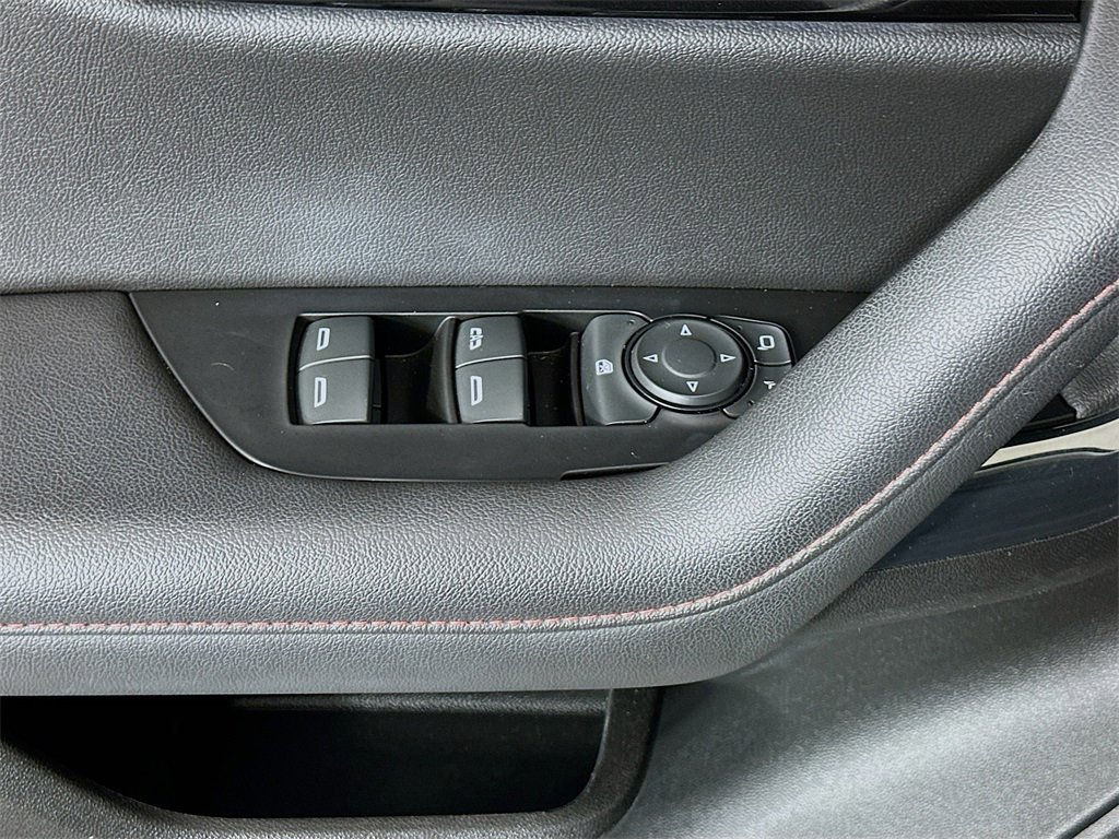 Used 2022 Chevrolet Blazer RS image 18