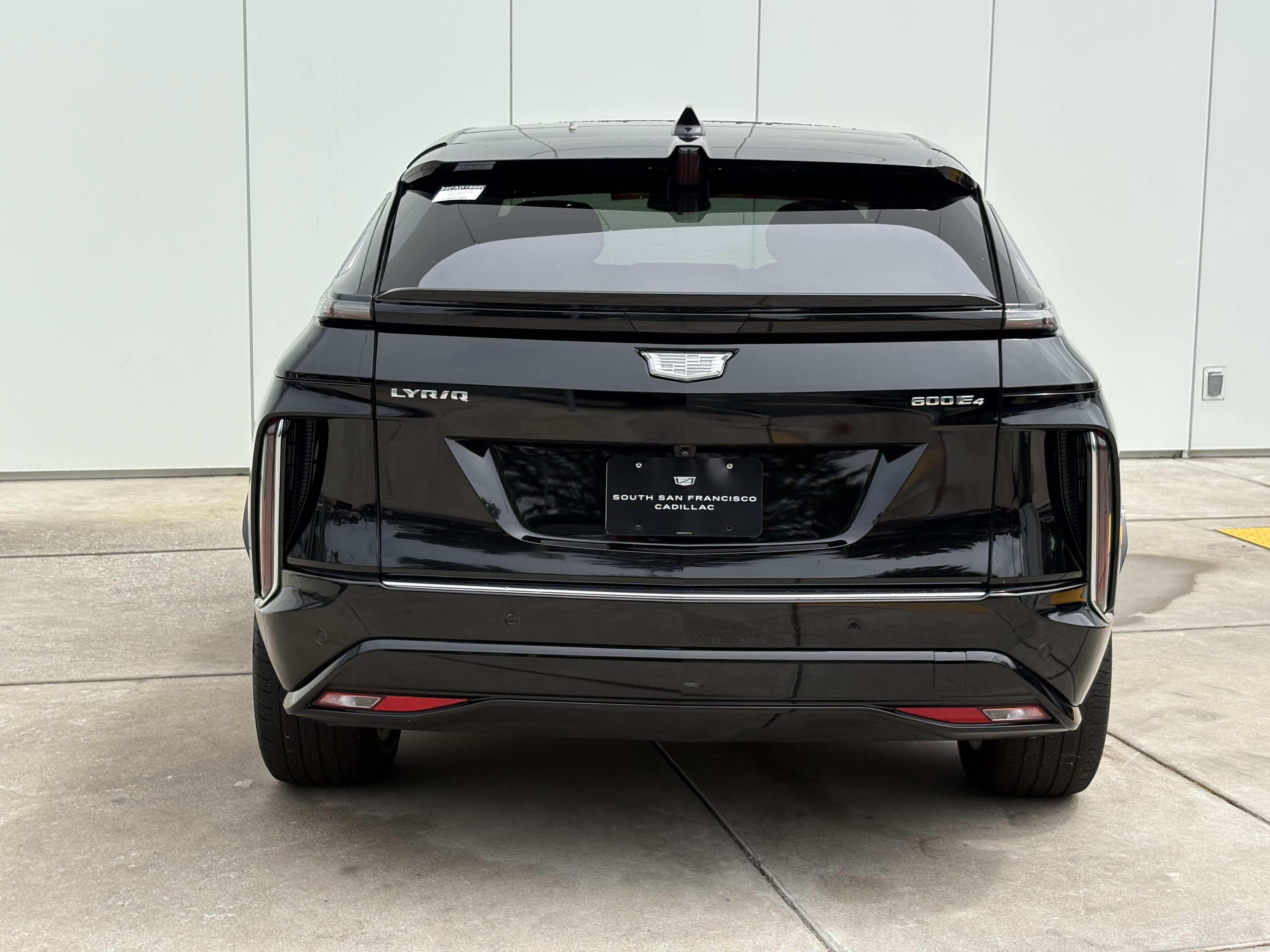 Certified 2024 Cadillac Lyriq Tech AWD/4WD image 8
