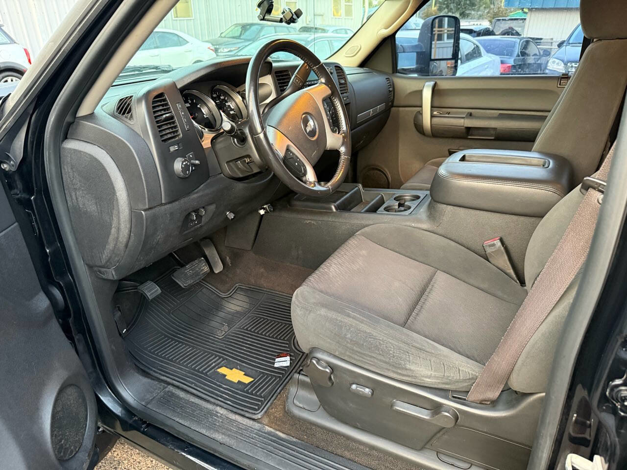 Used 2008 Chevrolet Silverado 3500 LT w/ EZ-Lift Tailgate Package RWD image 11