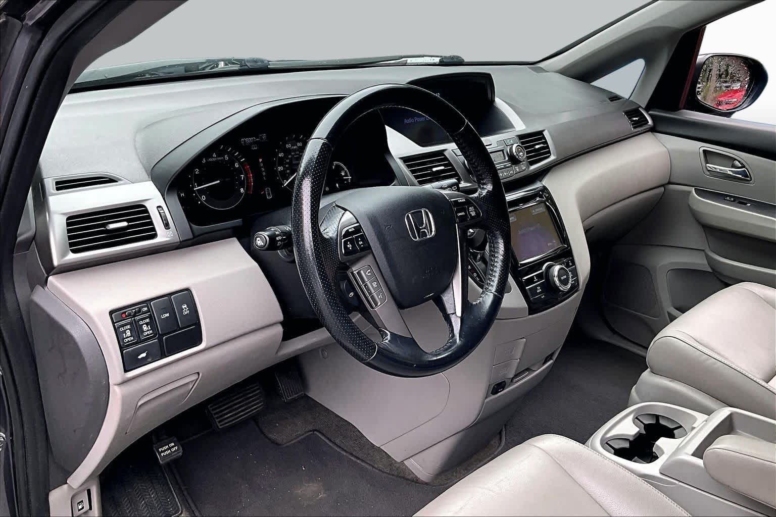 Used 2017 Honda Odyssey EX-L image 18