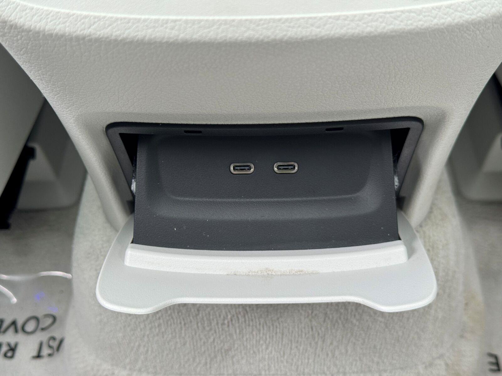 Used 2023 Mercedes-Benz EQE 500 4MATIC SUV image 40
