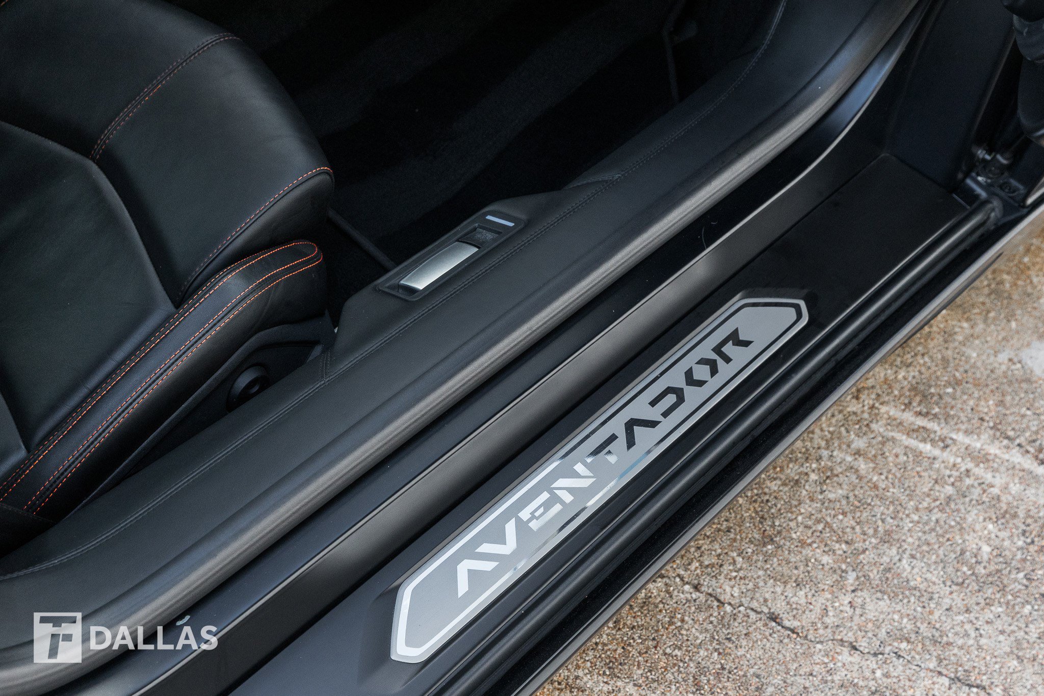 Used 2014 Lamborghini Aventador LP 700-4 image 33