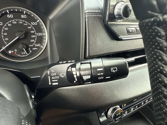 Used 2024 Mitsubishi Outlander SE Black Edition image 34