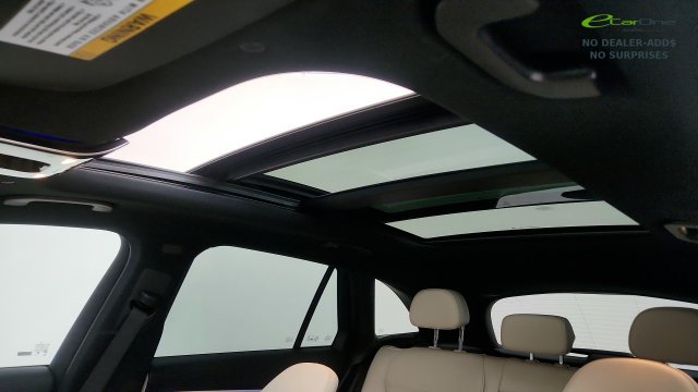Used 2025 Mercedes-Benz GLC 350e 4MATIC image 79