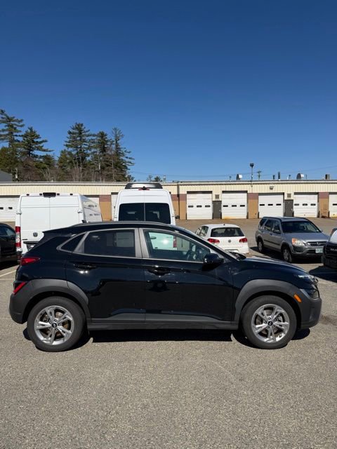 Used 2023 Hyundai Kona SEL w/ Cargo Package image 8