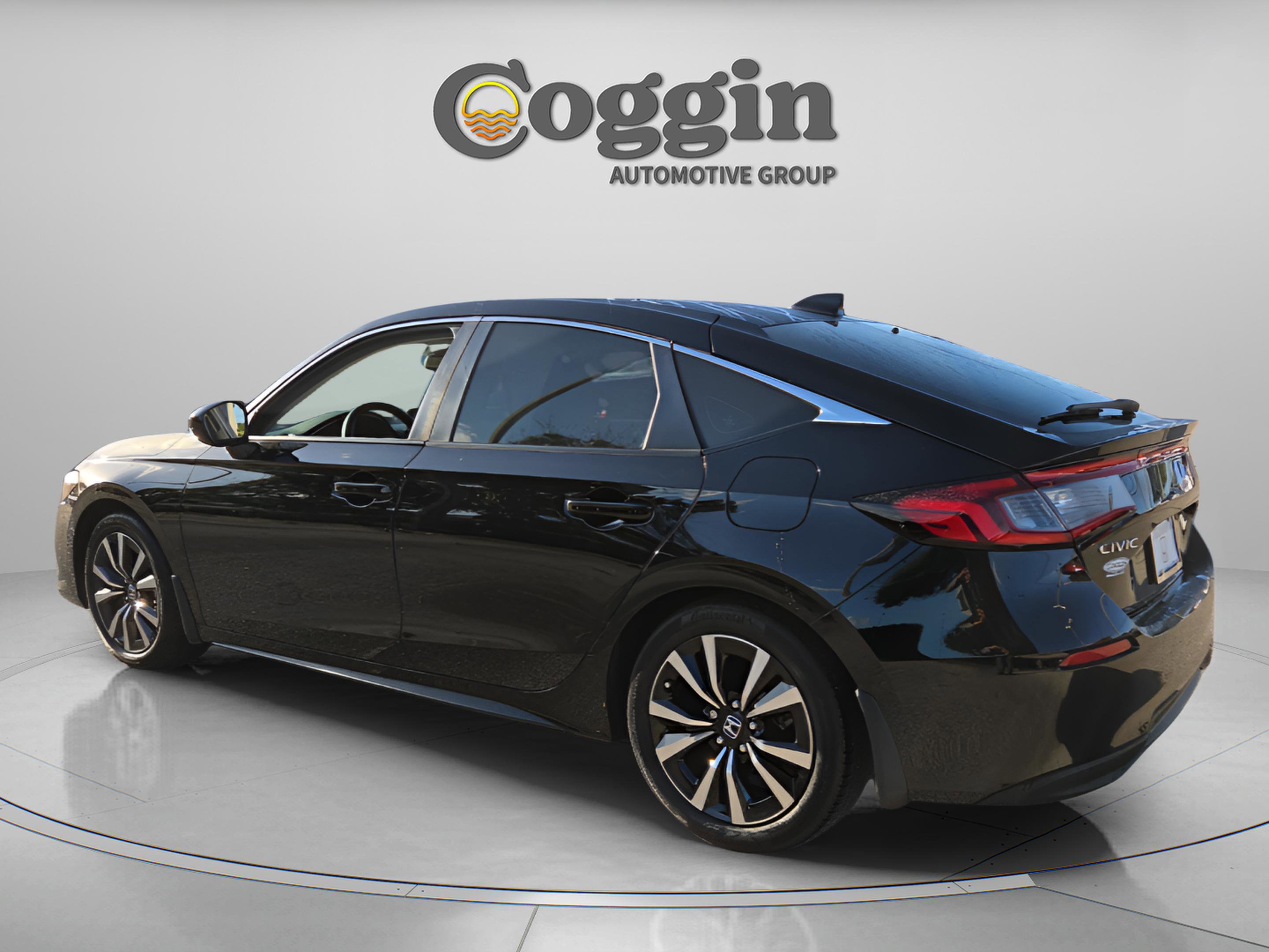 Certified 2024 Honda Civic EX-L image 3