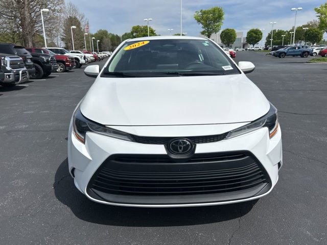 Used 2024 Toyota Corolla LE image 2