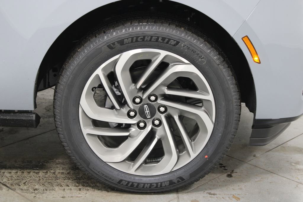 New 2026 Lincoln Navigator Reserve image 11