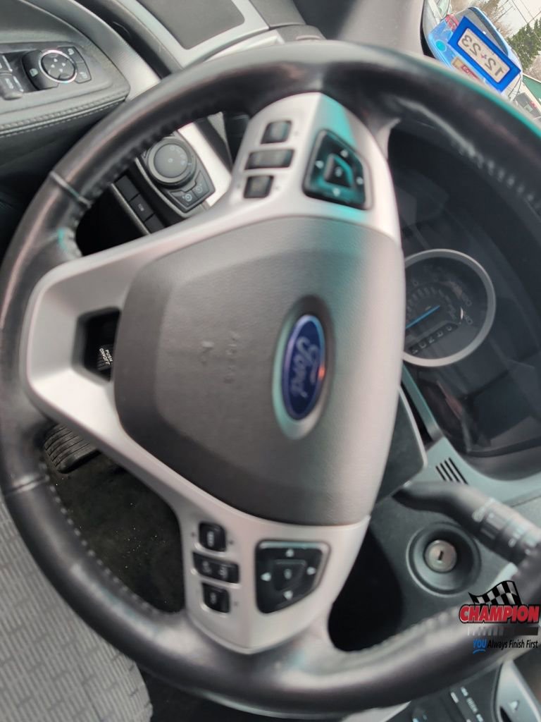 Used 2013 Ford Explorer XLT image 22