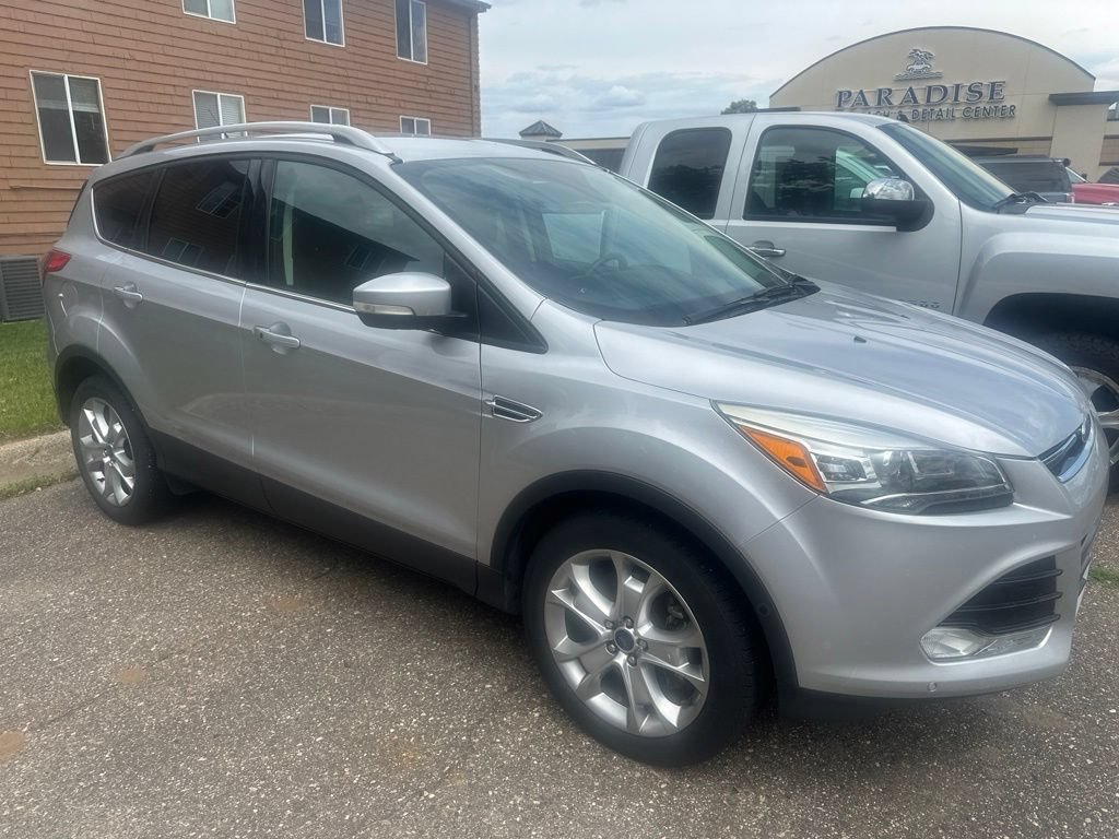 Used 2016 Ford Escape Titanium w/ Equipment Group 301A AWD/4WD image 5