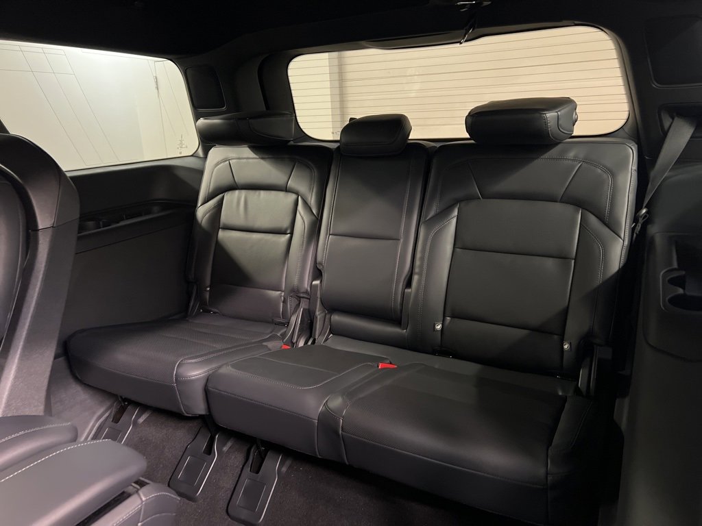 New 2026 Lincoln Navigator Reserve w/ Jet Appearance Package image 32