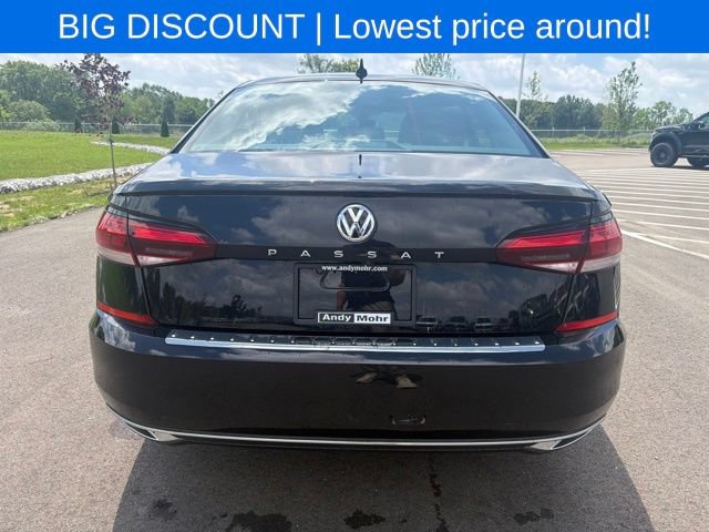 Used 2022 Volkswagen Passat 2.0T SE FWD image 9