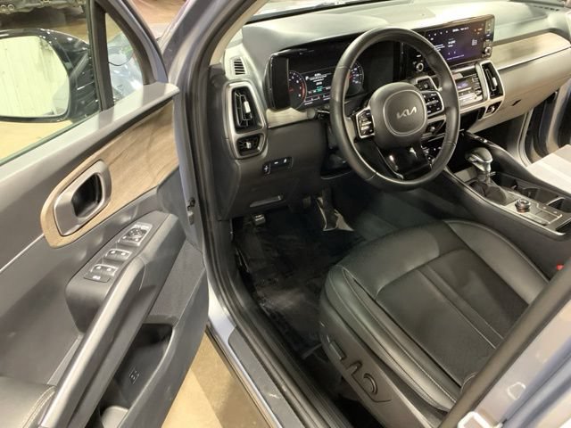 Used 2023 Kia Sorento S AWD/4WD image 17