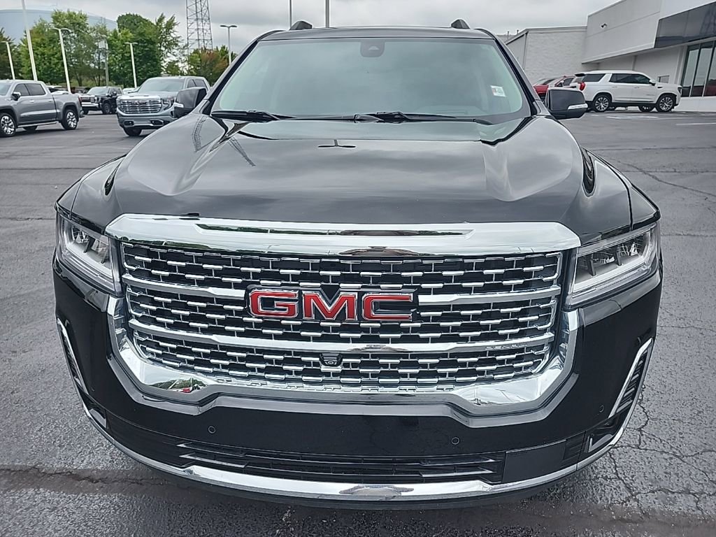 Certified 2023 GMC Acadia Denali w/ Black Diamond Edition image 8