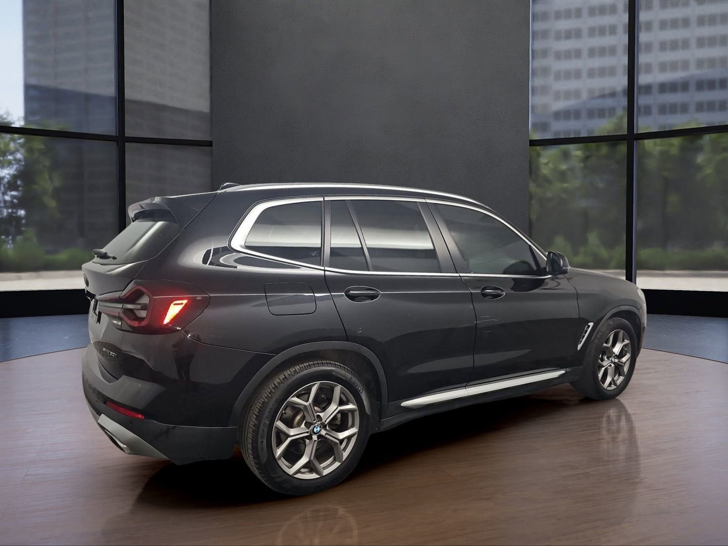 Used 2023 BMW X3 sDrive30i w/ Convenience Package image 4