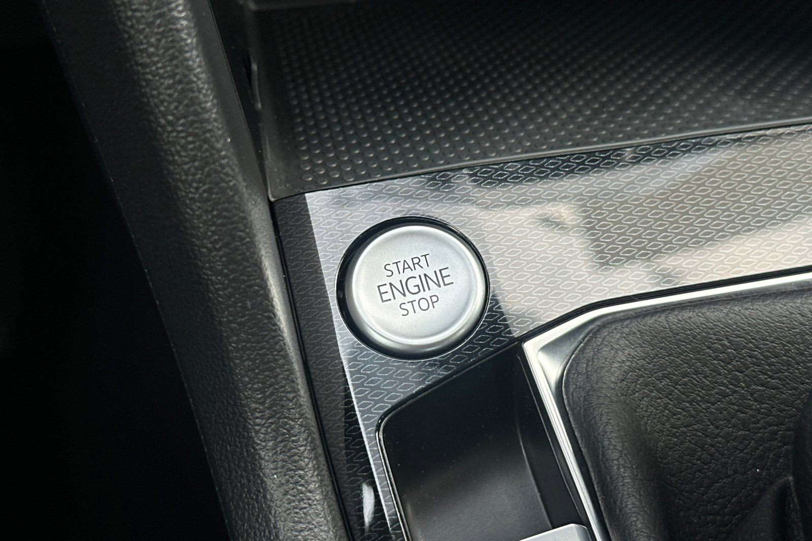 New 2026 Volkswagen Taos S FWD image 20