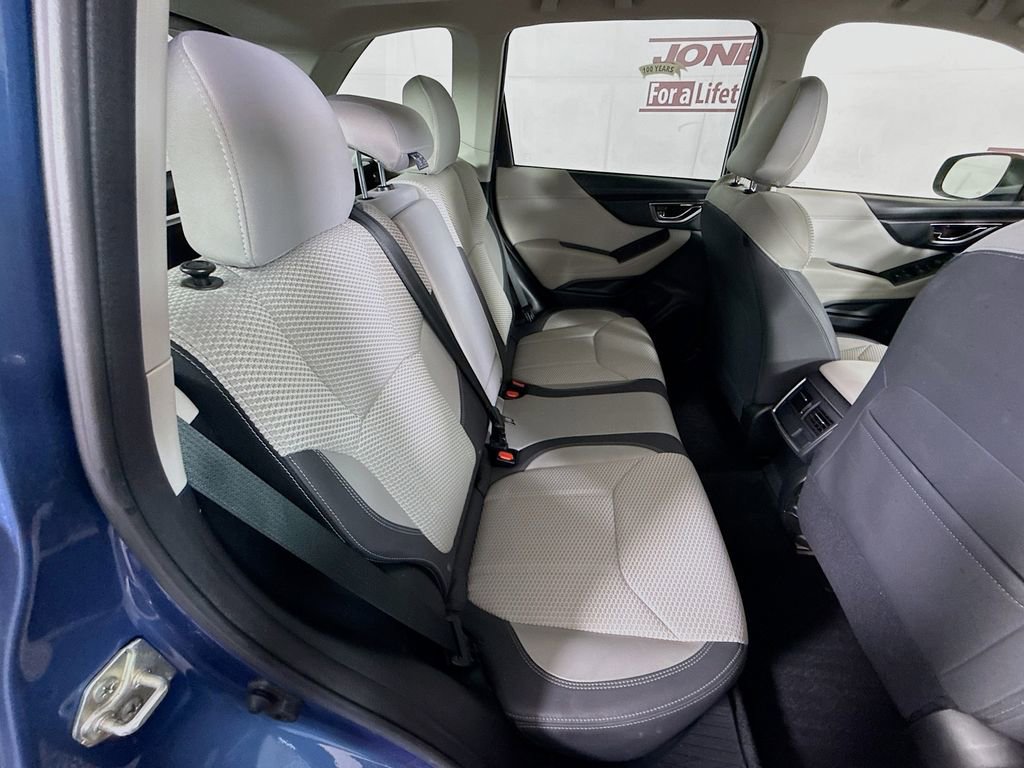 Used 2021 Subaru Forester Premium AWD/4WD image 29