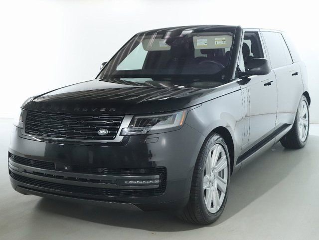 Used 2023 Land Rover Range Rover Long Wheelbase SE AWD/4WD image 1