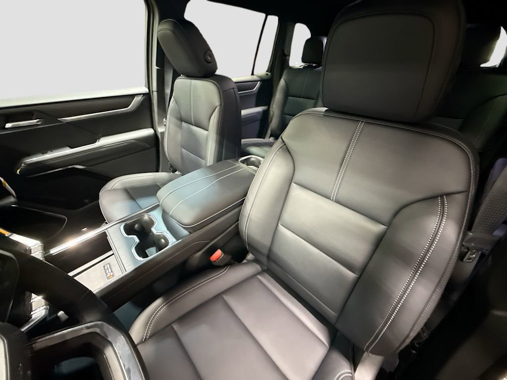 New 2026 GMC Acadia Elevation w/ Black Edition image 21
