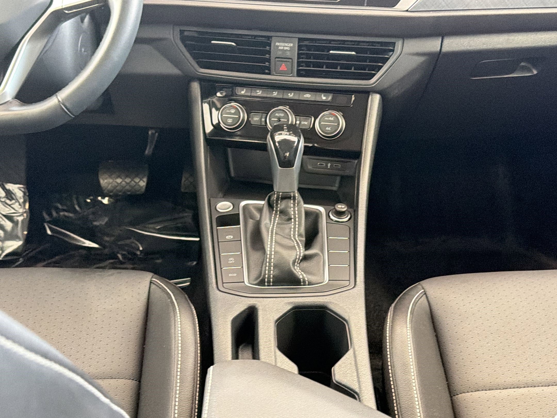 Used 2023 Volkswagen Jetta SE image 24