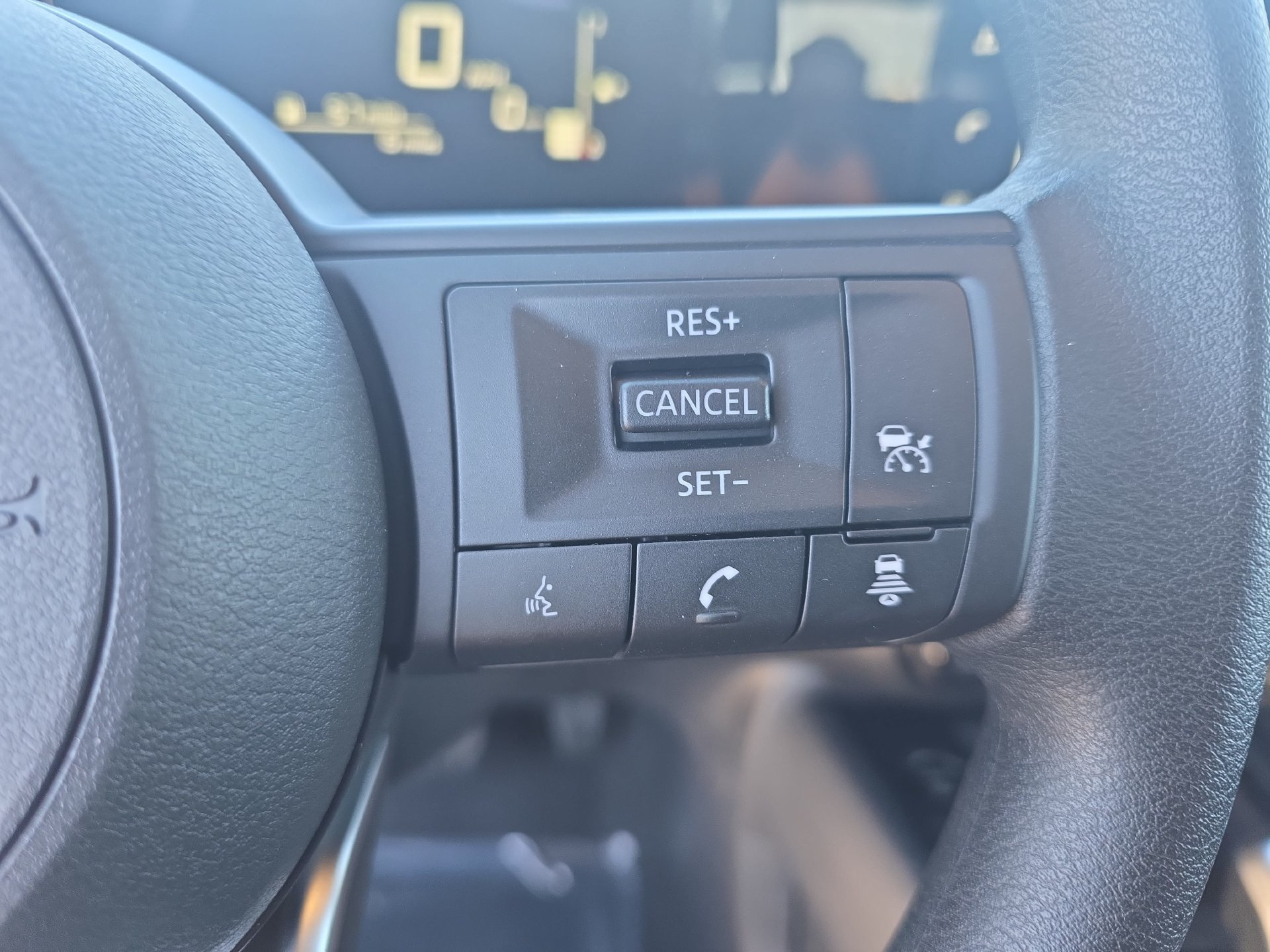 New 2027 Nissan Kicks SV FWD image 17