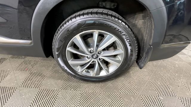 Used 2019 Hyundai Santa Fe SEL AWD/4WD image 16