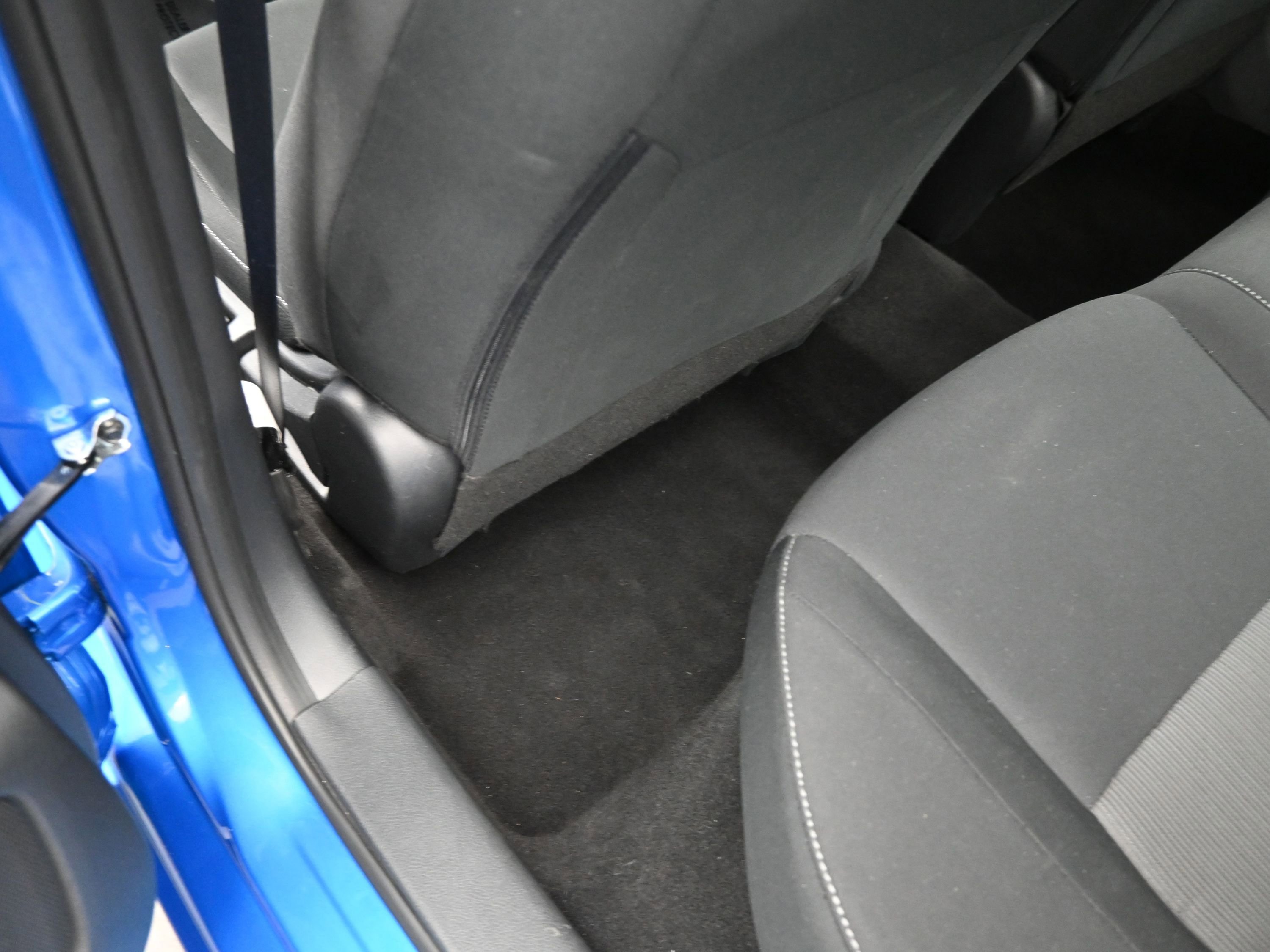 Used 2025 Nissan Sentra SV image 18