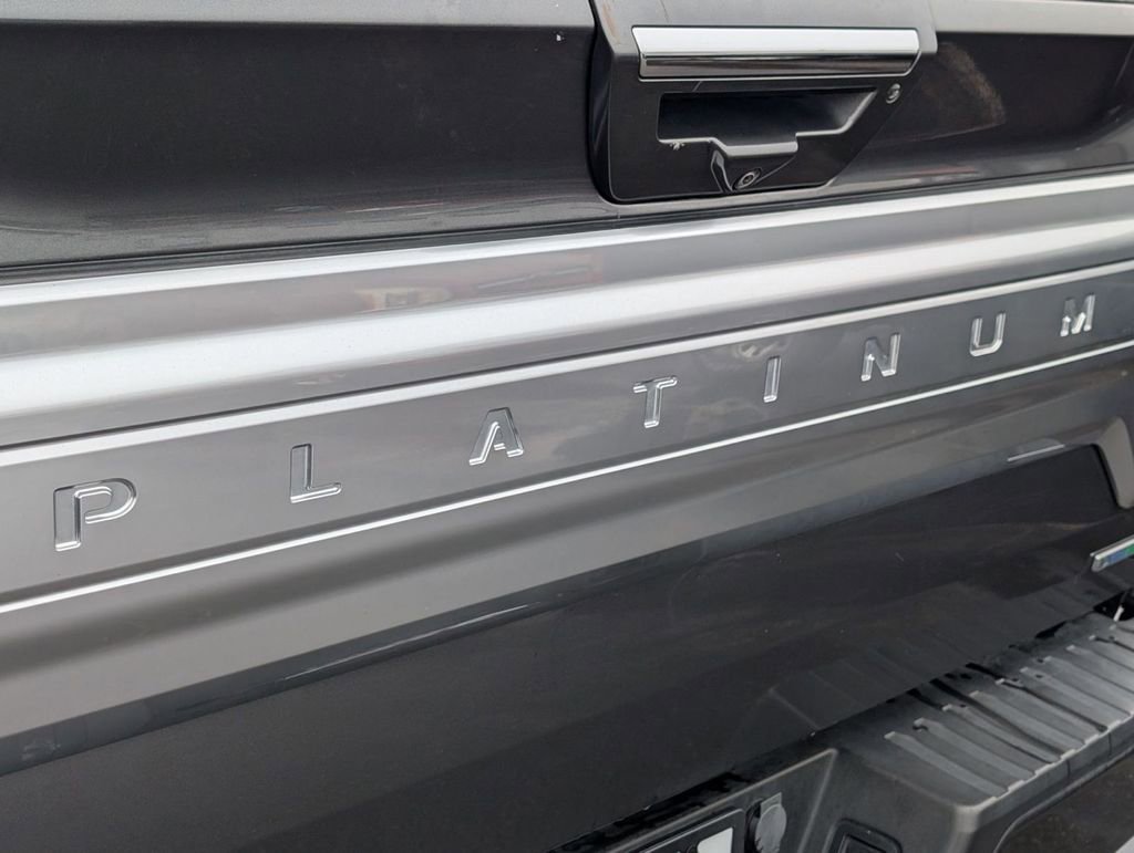 Used 2019 Ford F150 Platinum w/ Equipment Group 701A Luxury image 16