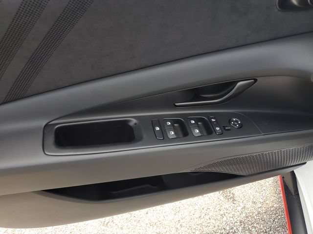 New 2026 Hyundai Elantra N FWD image 21