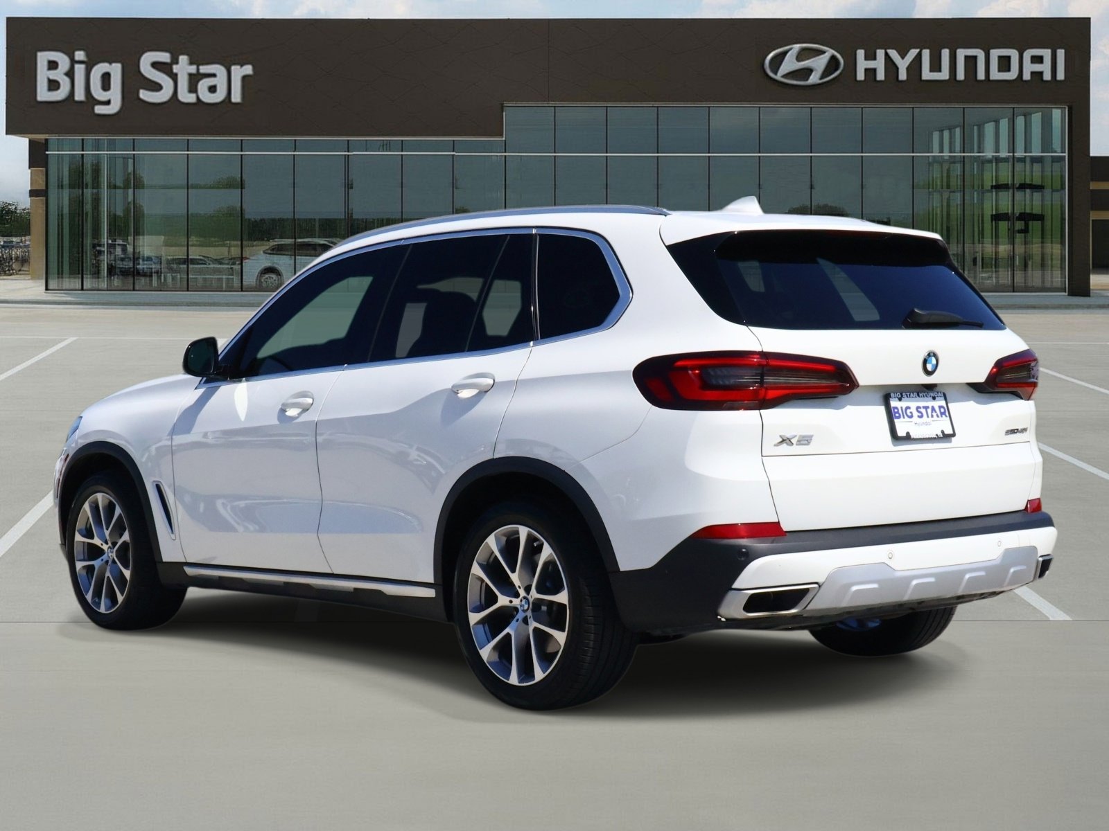 Used 2021 BMW X5 sDrive40i RWD image 3