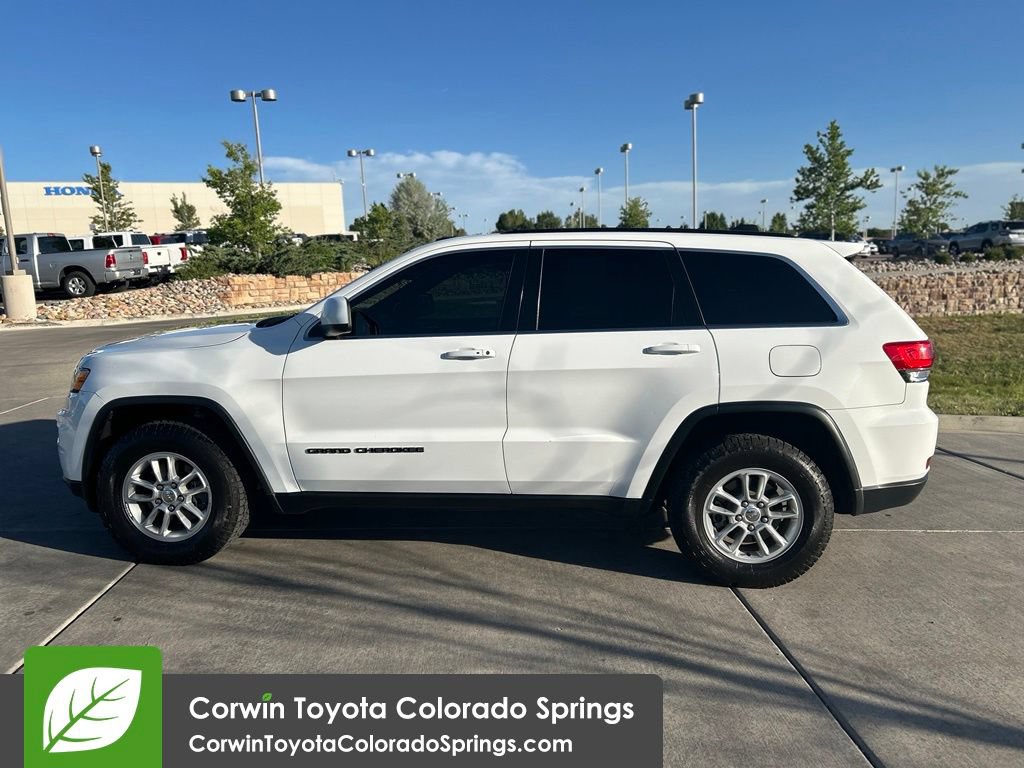 Used 2019 Jeep Grand Cherokee Laredo AWD/4WD image 4