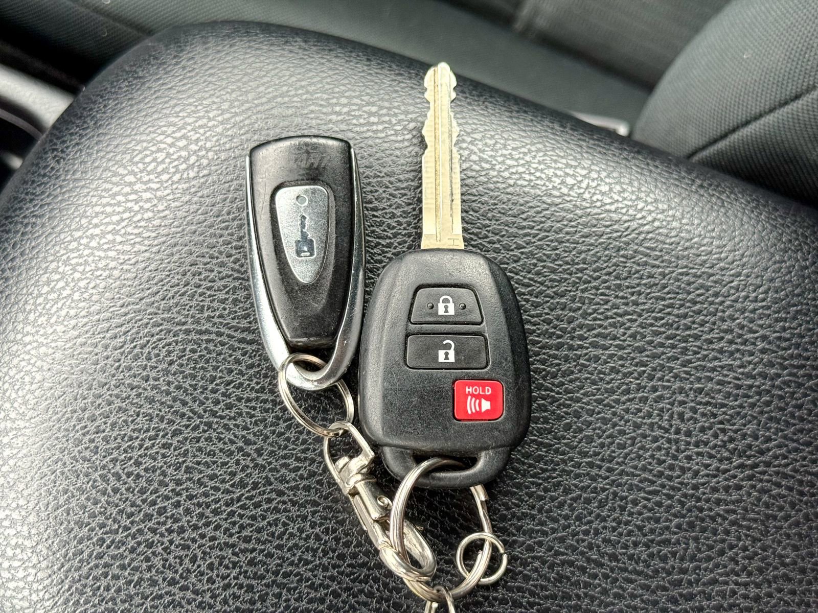 Used 2018 Toyota RAV4 LE w/ All Weather Liner Package image 33