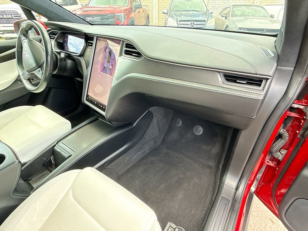 Used 2021 Tesla Model X Performance image 34