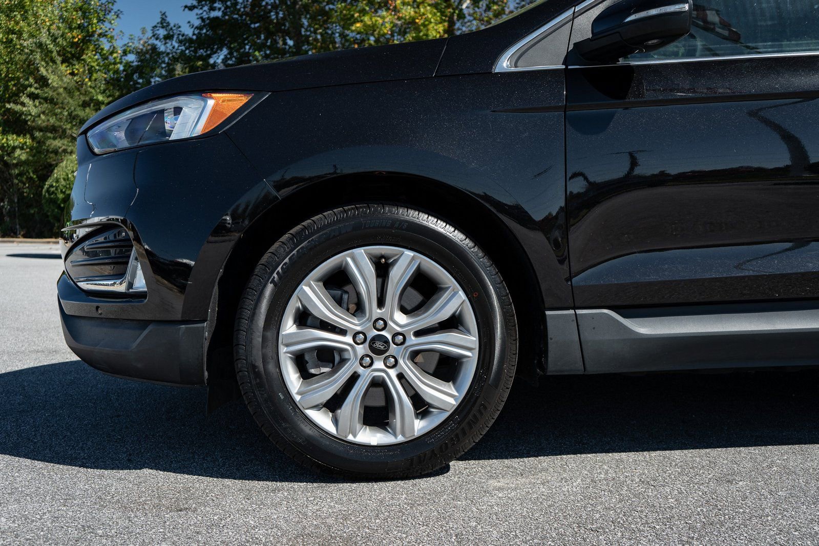 Used 2024 Ford Edge Titanium AWD/4WD image 4