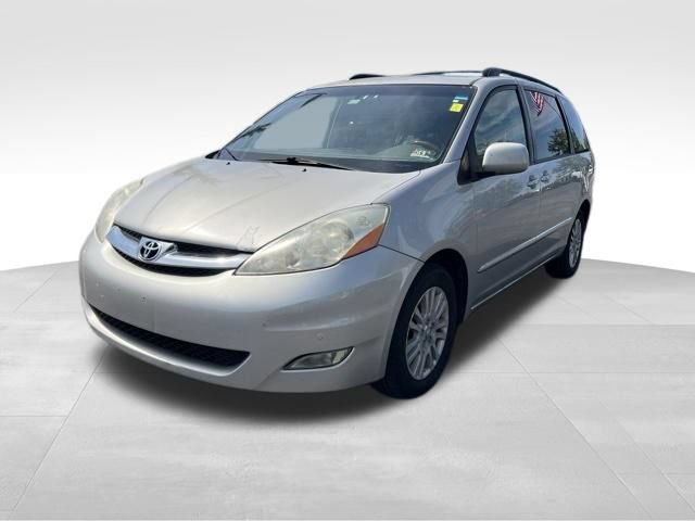 Used 2008 Toyota Sienna XLE FWD image 3