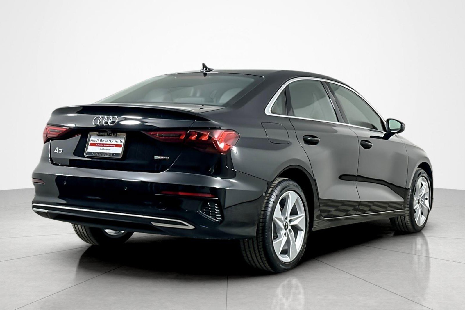 Used 2024 Audi A3 2.0T Premium Plus w/ Premium Plus Package AWD/4WD image 5