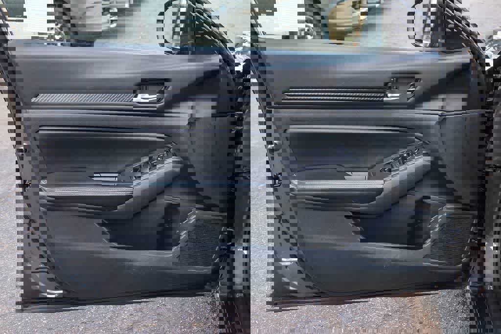 Used 2024 Nissan Altima 2.5 SV image 22