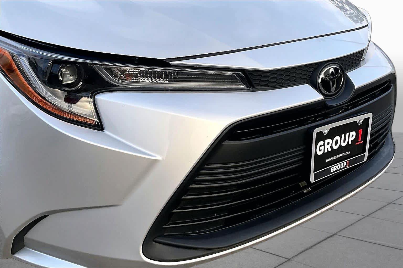 Used 2024 Toyota Corolla LE FWD image 29