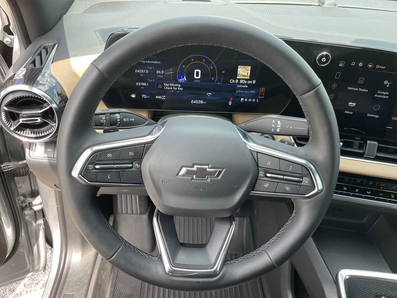 Used 2025 Chevrolet Equinox ACTIV w/ Convenience Package III AWD/4WD image 29