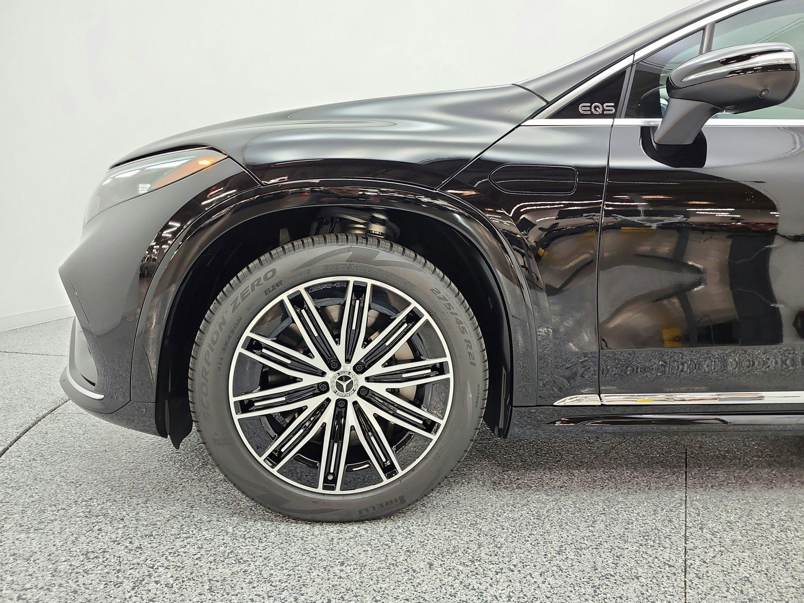 New 2026 Mercedes-Benz EQS 400 4MATIC SUV image 14