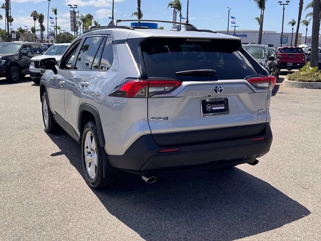 Used 2021 Toyota RAV4 XLE Premium AWD/4WD image 10