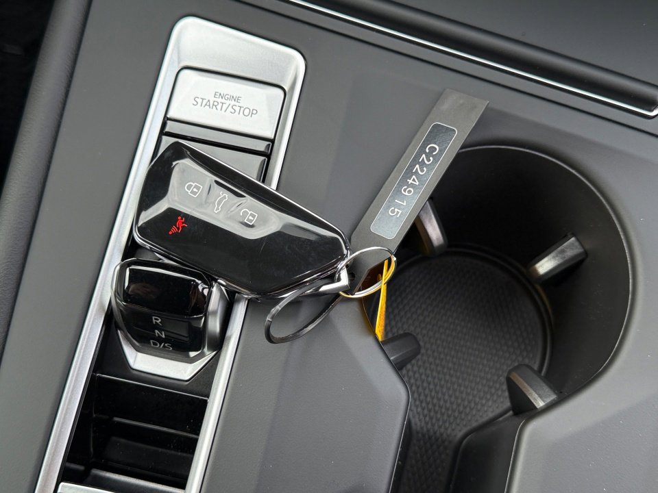 New 2026 Volkswagen Atlas Cross Sport SE image 33