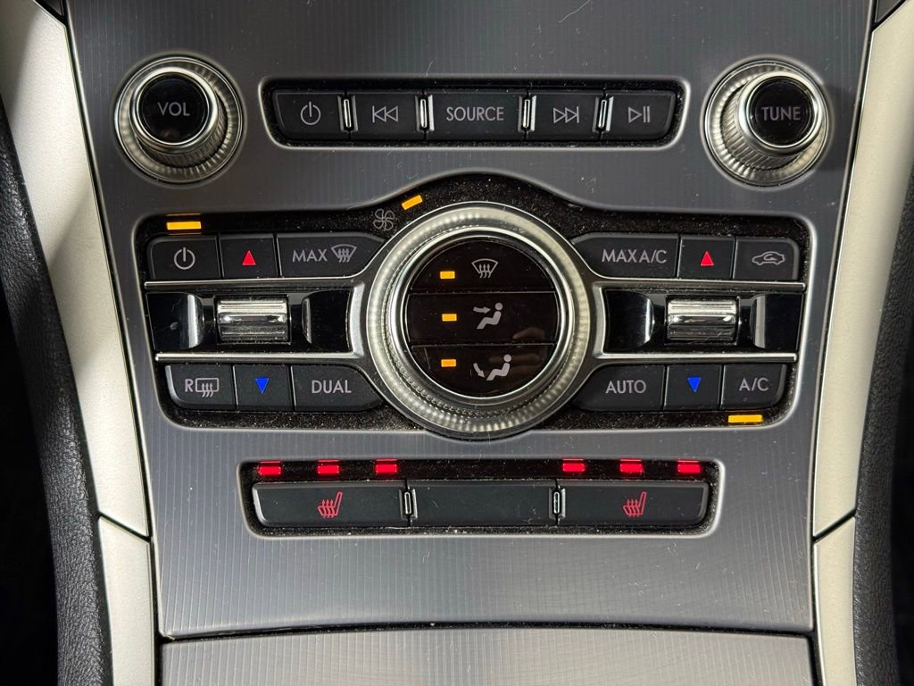 Used 2020 Lincoln MKZ image 16