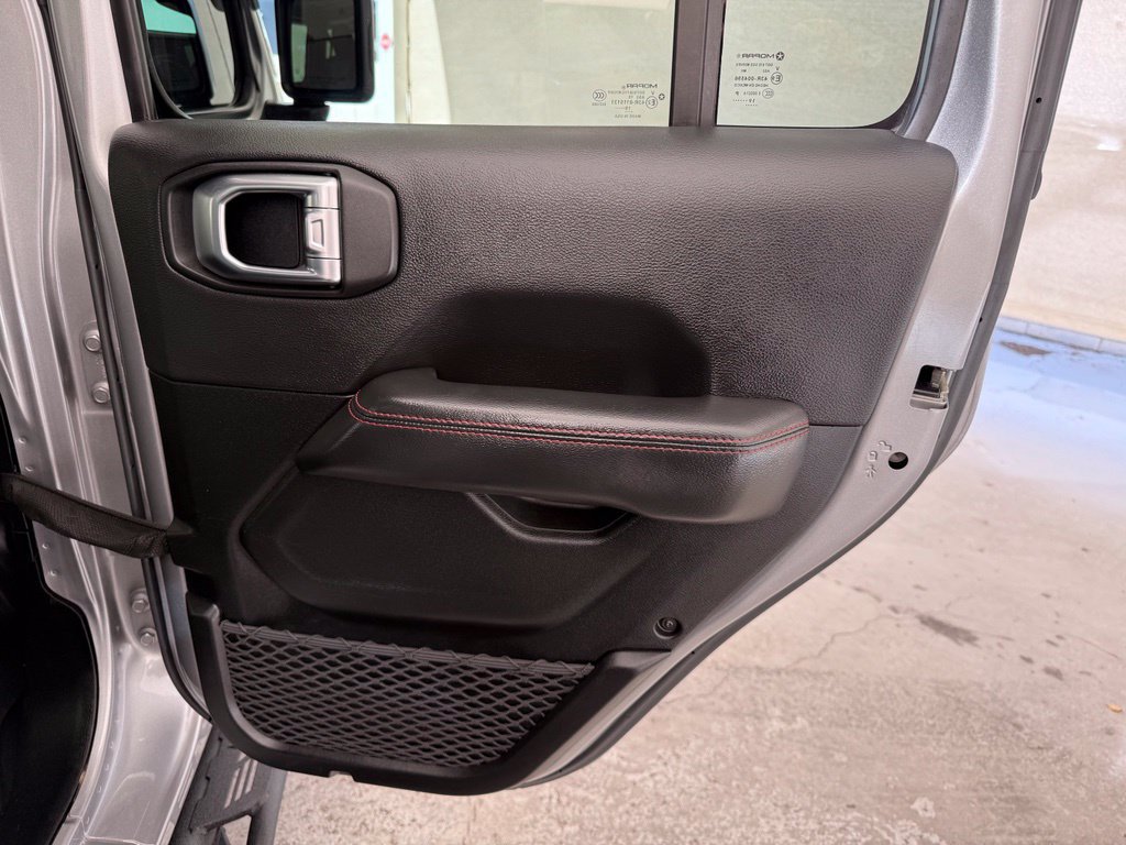 Used 2020 Jeep Gladiator Rubicon AWD/4WD image 13