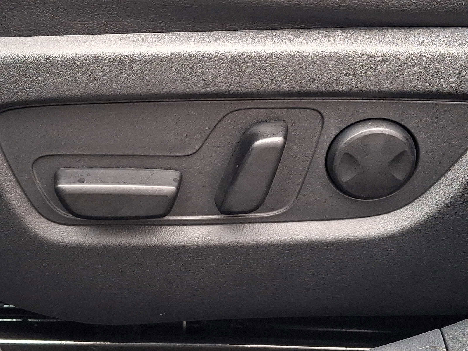 Used 2025 MAZDA CX-50 AWD 2.5 S w/ Cargo Package image 26