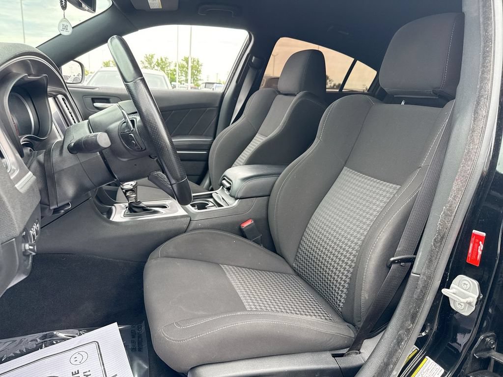 Used 2022 Dodge Charger R/T RWD image 11