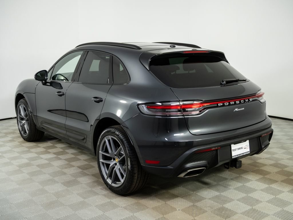 New 2026 Porsche Macan image 3