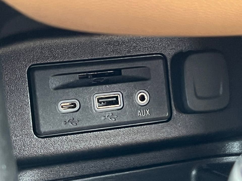 Used 2020 Chevrolet Equinox Premier image 25